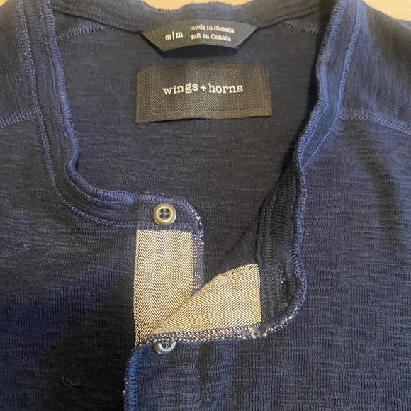 WINGS & HORNS navy henley, size M - Picture 4 of 9
